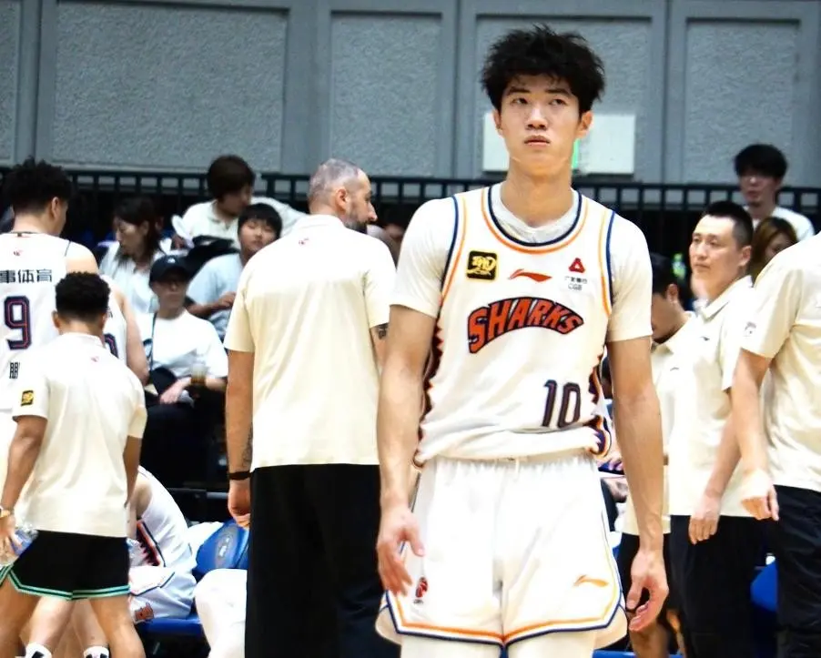 己的潜力, 大逆转, 为储备外援 己的潜力, 大逆转, 为储备外援