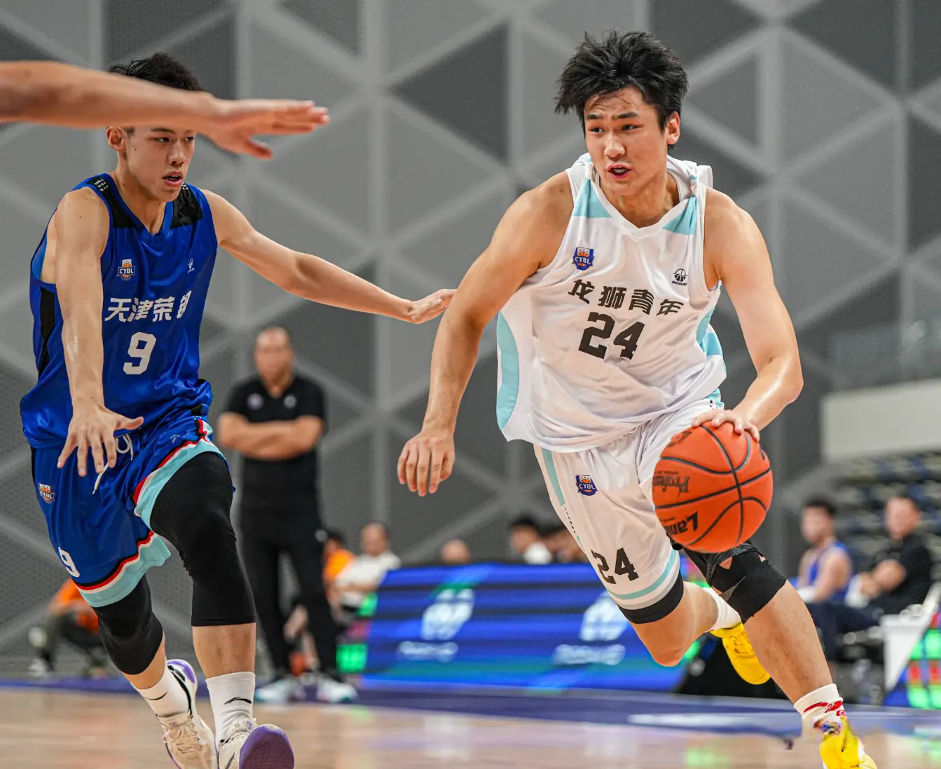 广东队无缘 广东队无缘